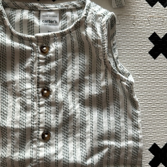 Carter’s 3m striped sleeveless romper and hat set - Picture 3 of 5